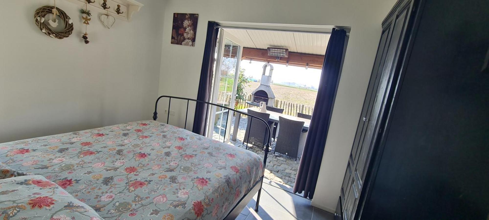 Wellness Chalet Met Jacuzzi, Sauna, Omheinde Tuin, Sint Annaland Exterior photo